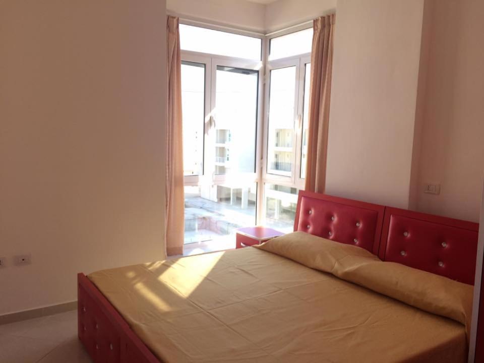 Rainbow Holiday Apartments Vlore Luaran gambar