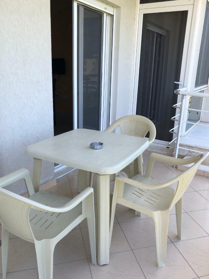 Rainbow Holiday Apartments Vlore Luaran gambar